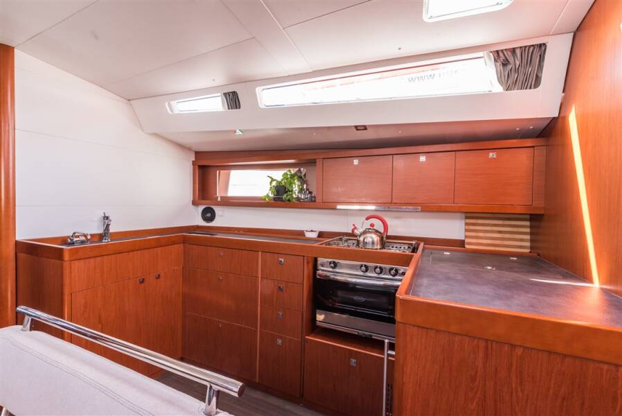Oceanis 48  | Flou