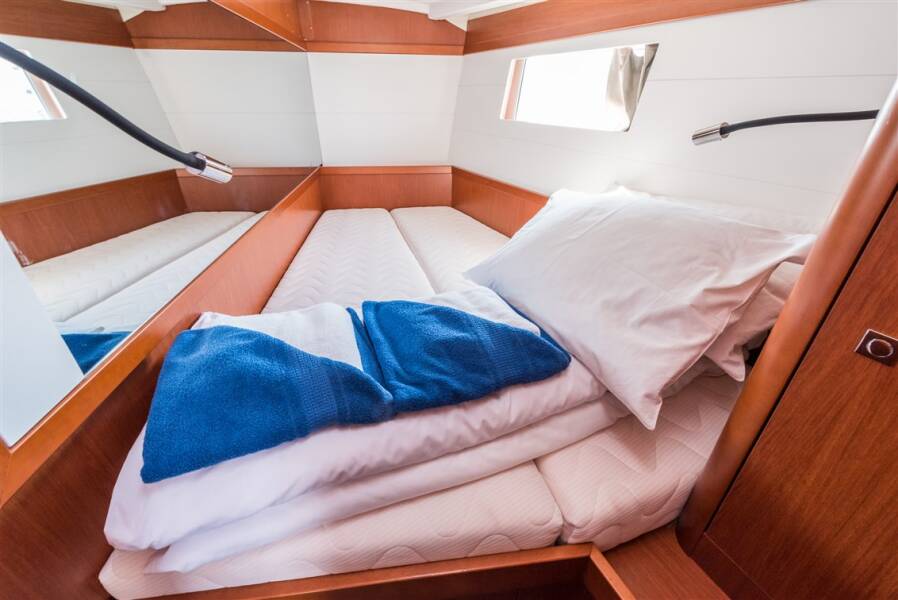 Oceanis 48  | Flou
