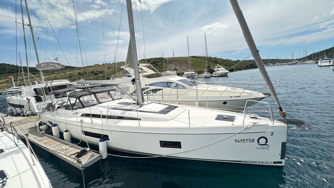 Oceanis 51.1 | Full Moon