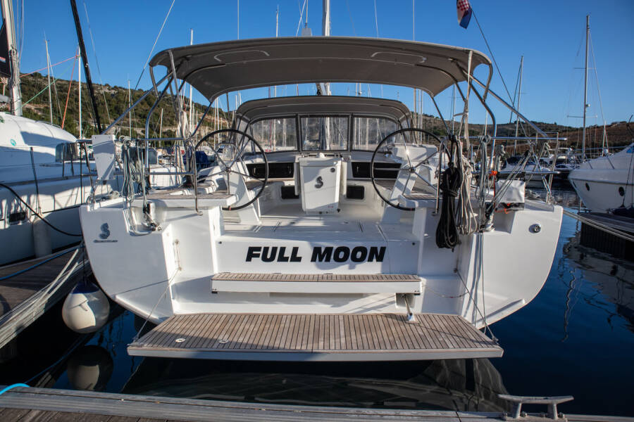 Oceanis 51.1  | Full Moon