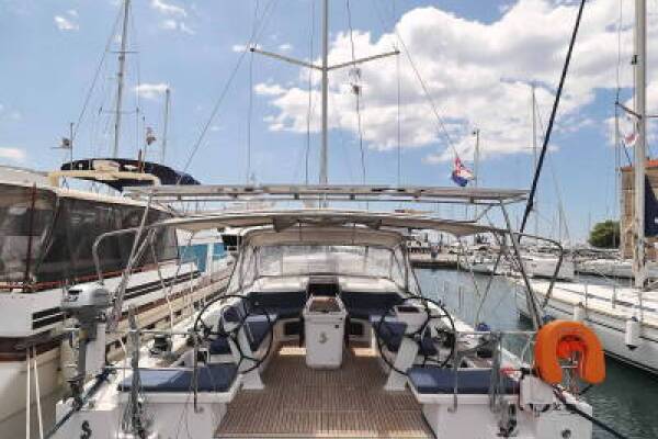 Oceanis 51.1