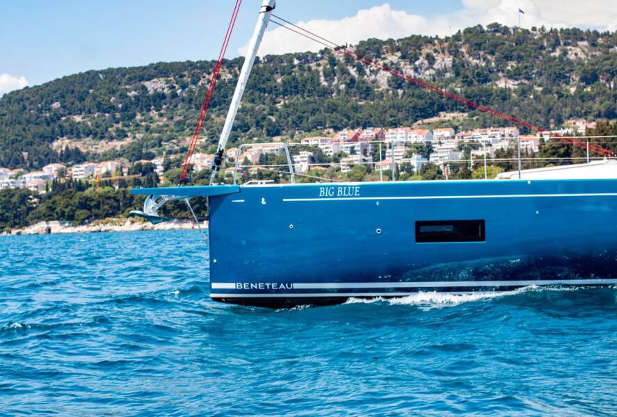 Oceanis 54  | Big Blue