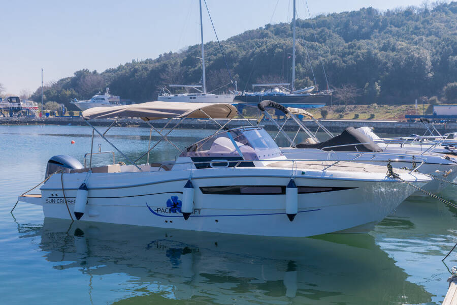 Pacific Craft 750 Sun Cruiser  | No Name