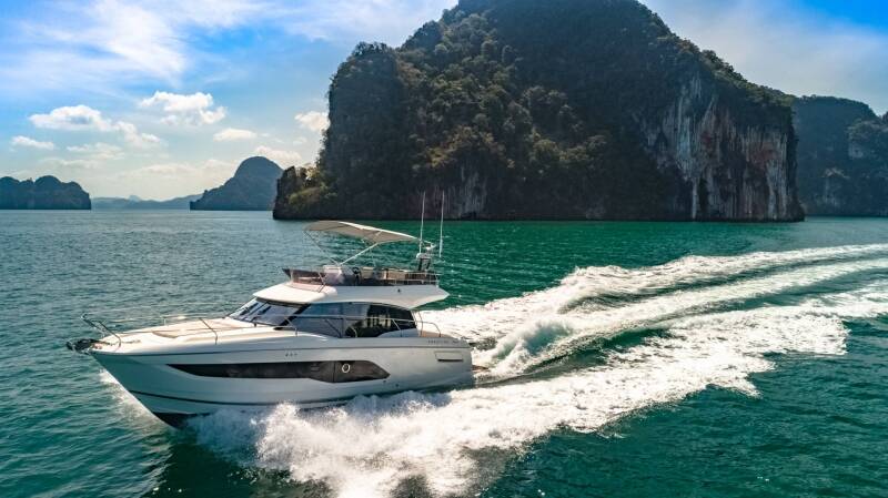 Prestige 420  | Martin