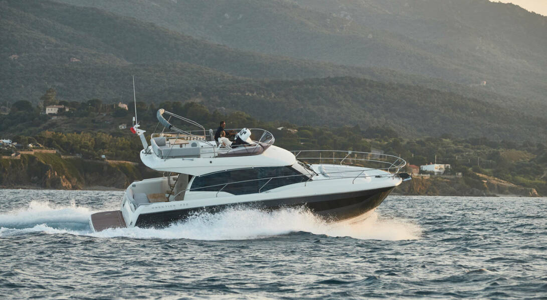 Prestige 420  | Martin