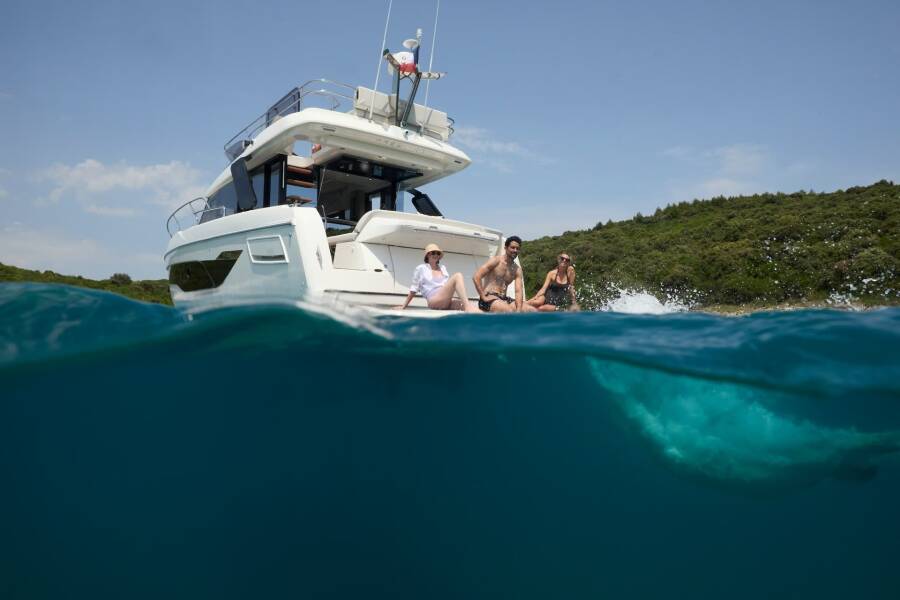 Prestige F4.3 | Mr. 77