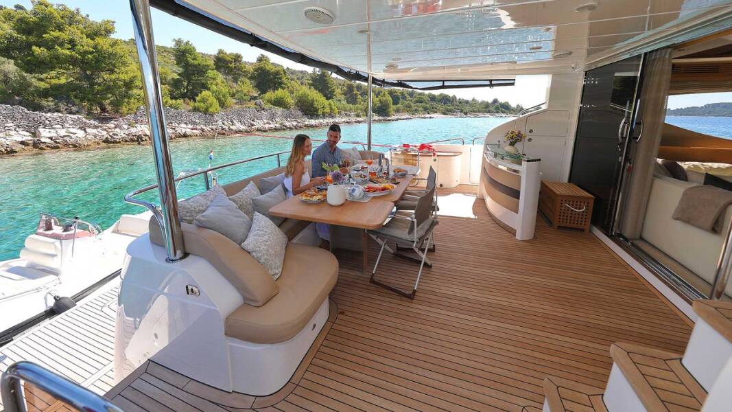 Princess Y85  | Insieme