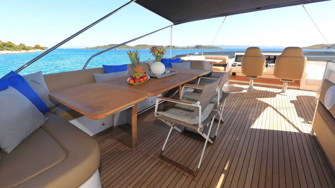 Princess Y85  | Insieme