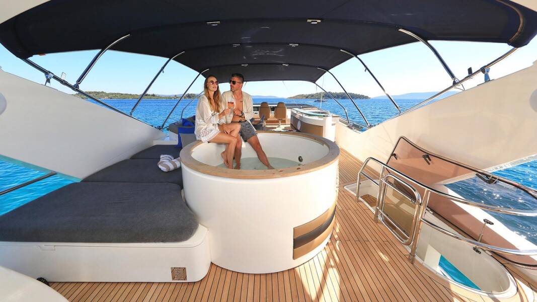 Princess Y85  | Insieme