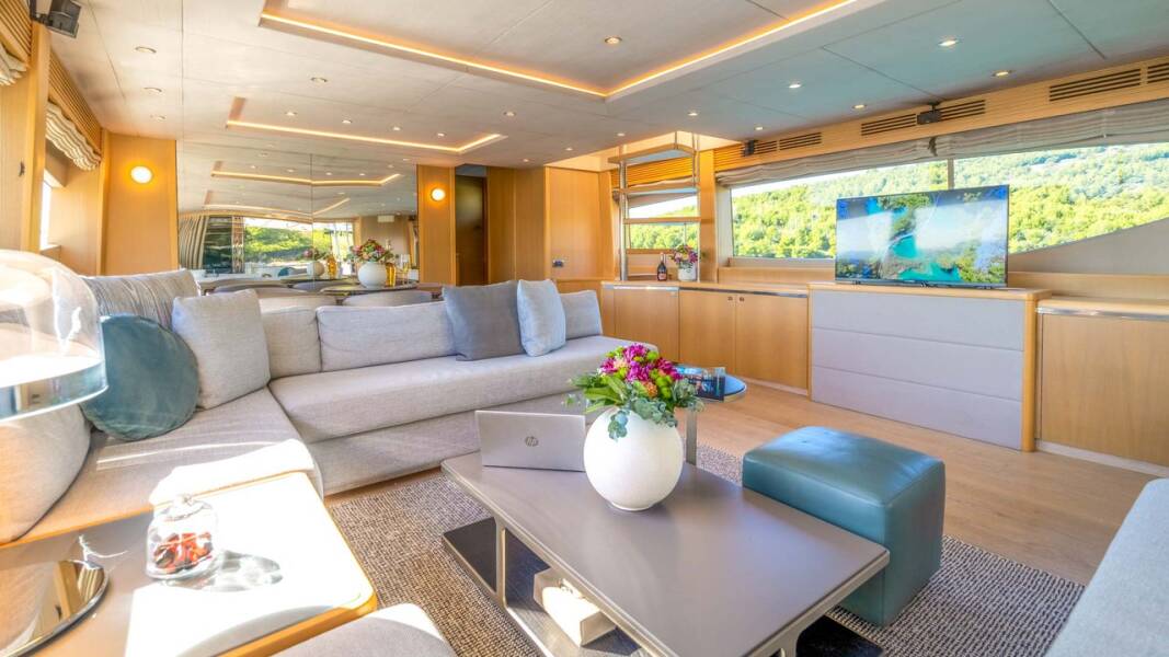 Princess Y85  | Insieme