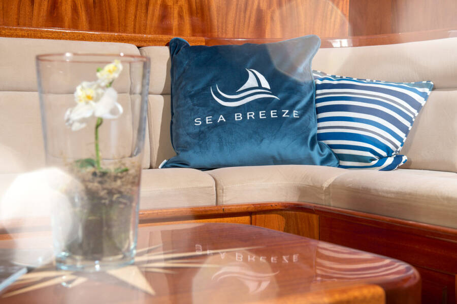 Sea Breeze  | Sea Breeze