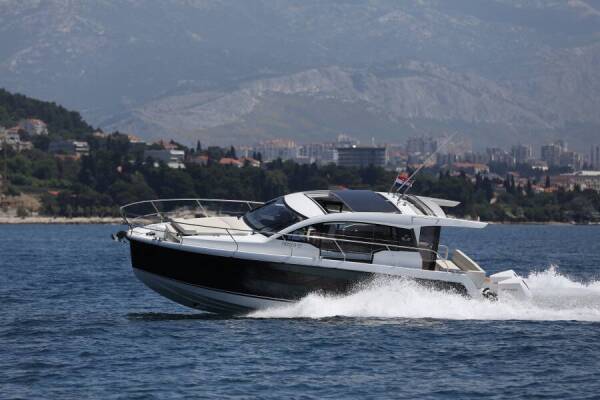 Sealine c335v | Stormi