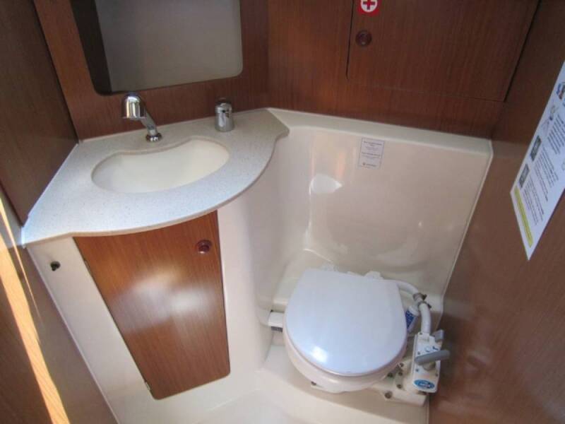 Sun Odyssey 32i  | Little Hanni