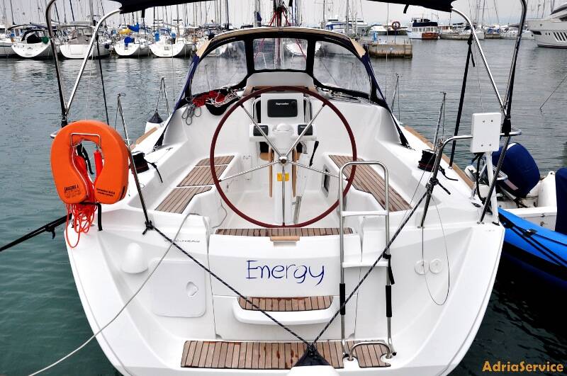 Sun Odyssey 33i