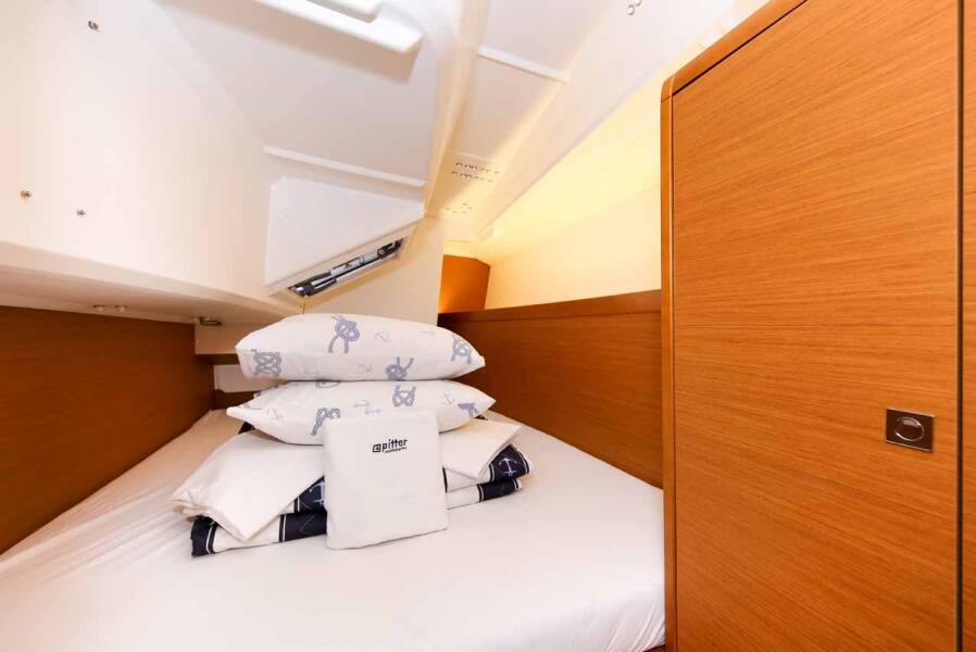 Sun Odyssey 349 | Polly Fun