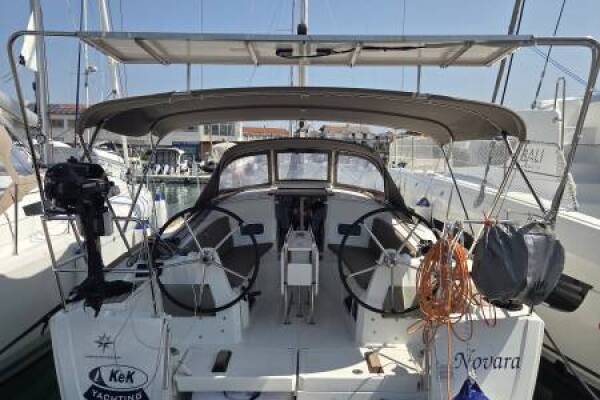 Sun Odyssey 349