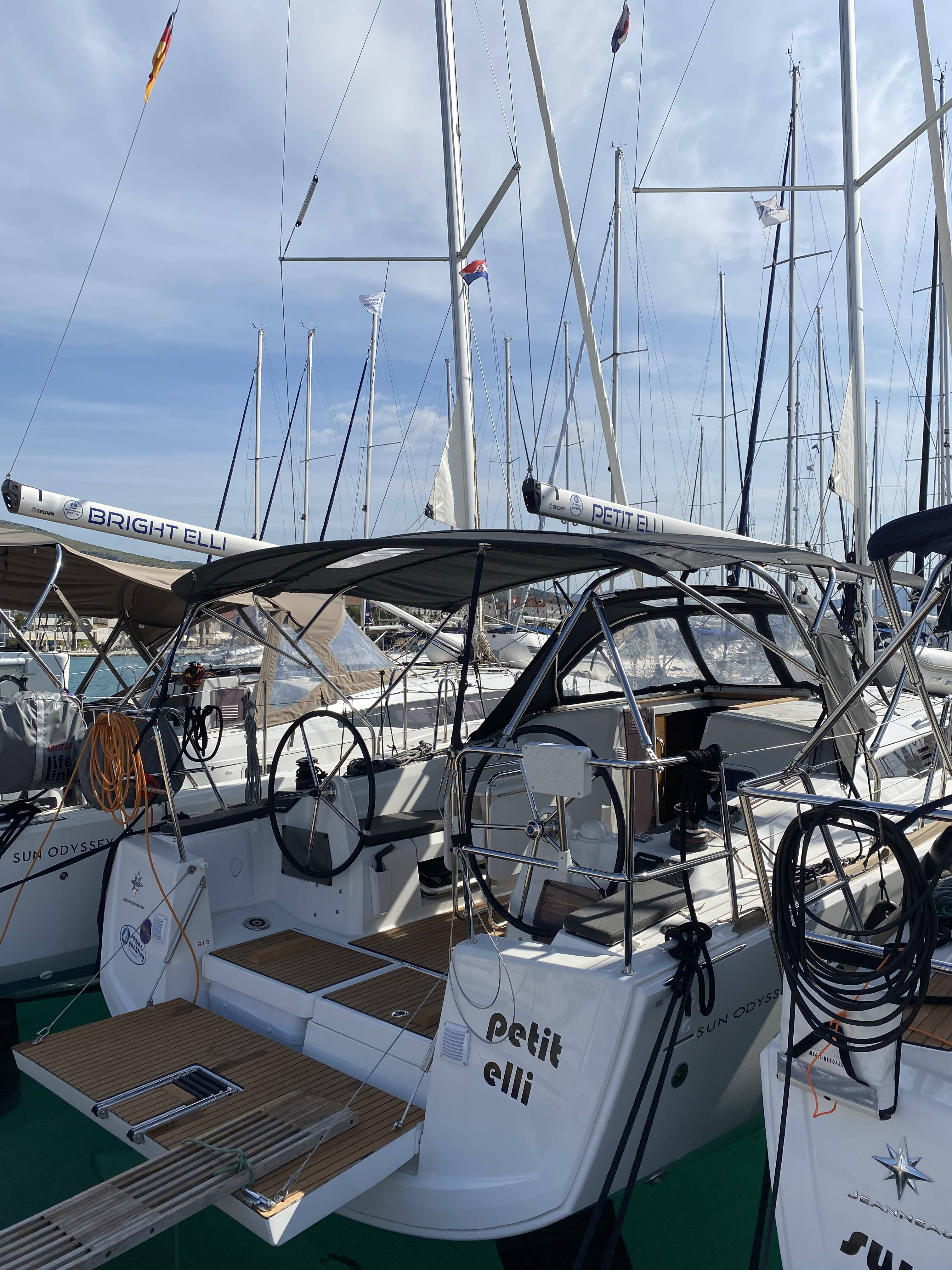 Sun Odyssey 349  | petit elli