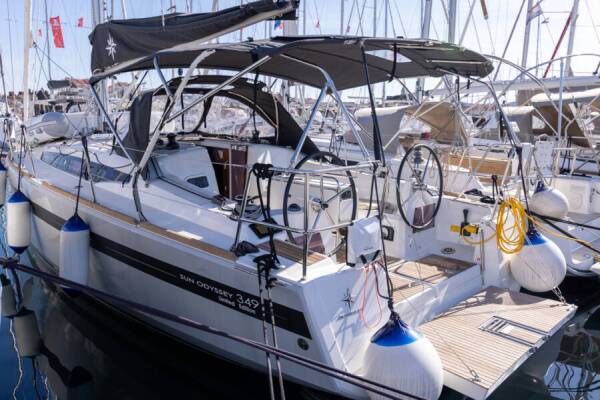 Sun Odyssey 349