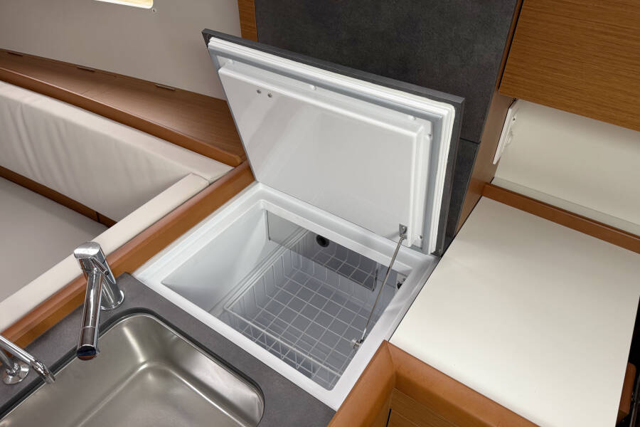 Sun Odyssey 349 | Serineh