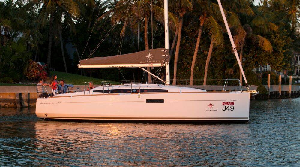 Sun Odyssey 349  | Bravo Kiss