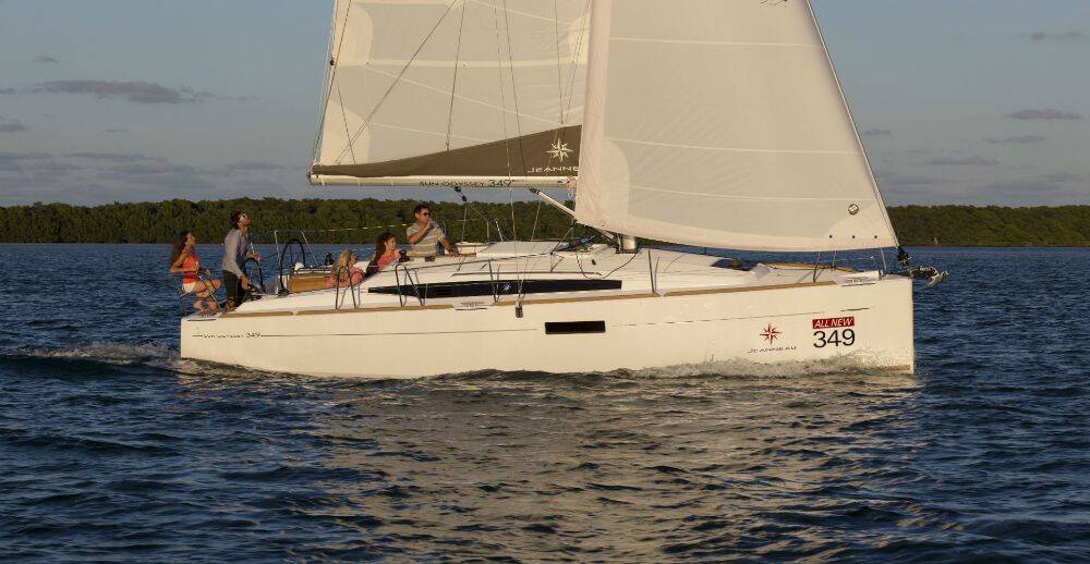 Sun Odyssey 349  | Bravo Kiss