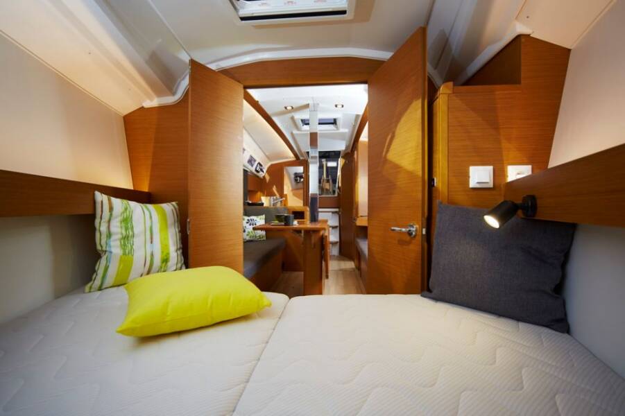 Sun Odyssey 349 | Adria Moon