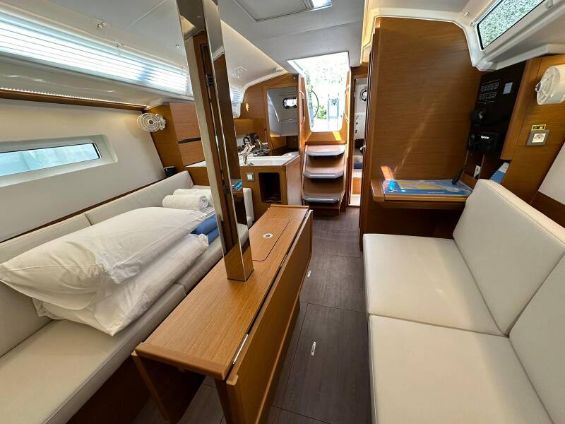 Sun Odyssey 350  | Star Kiss