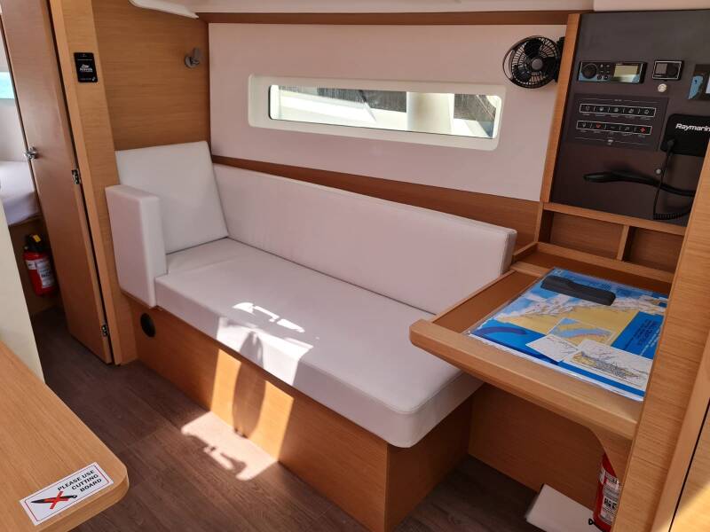 Sun Odyssey 380  | Nala