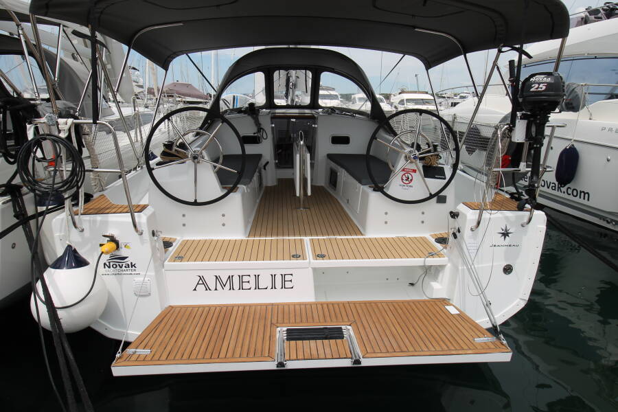 Sun Odyssey 380  | Amelie