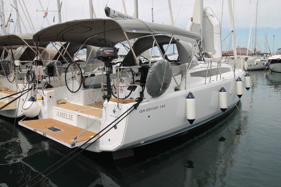 Sun Odyssey 380  | Amelie