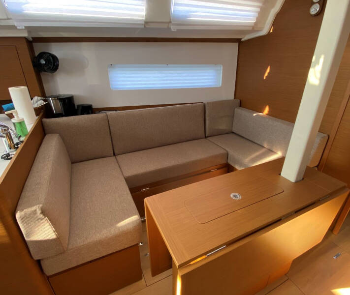 Sun Odyssey 380  | 4 elli