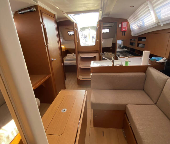 Sun Odyssey 380  | 4 elli