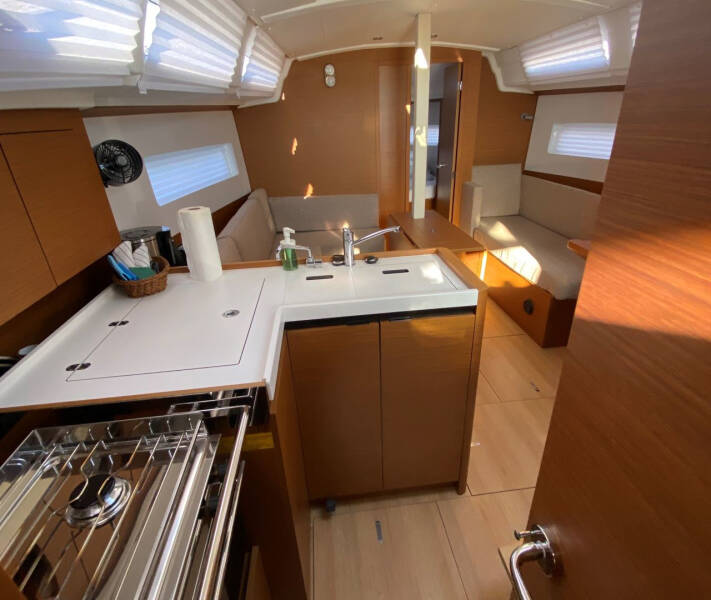 Sun Odyssey 380  | 4 elli