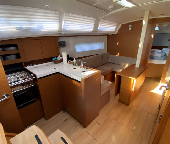 Sun Odyssey 380  | 4 elli