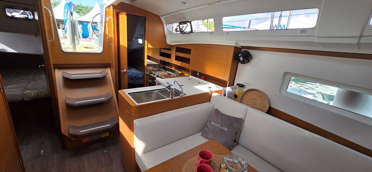 Sun Odyssey 380  | Princess Anja
