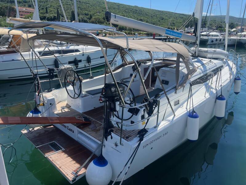 Sun Odyssey 380  | Princess Lara