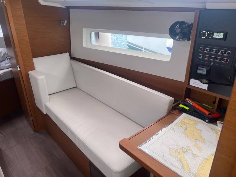 Sun Odyssey 380  | Princess Lara