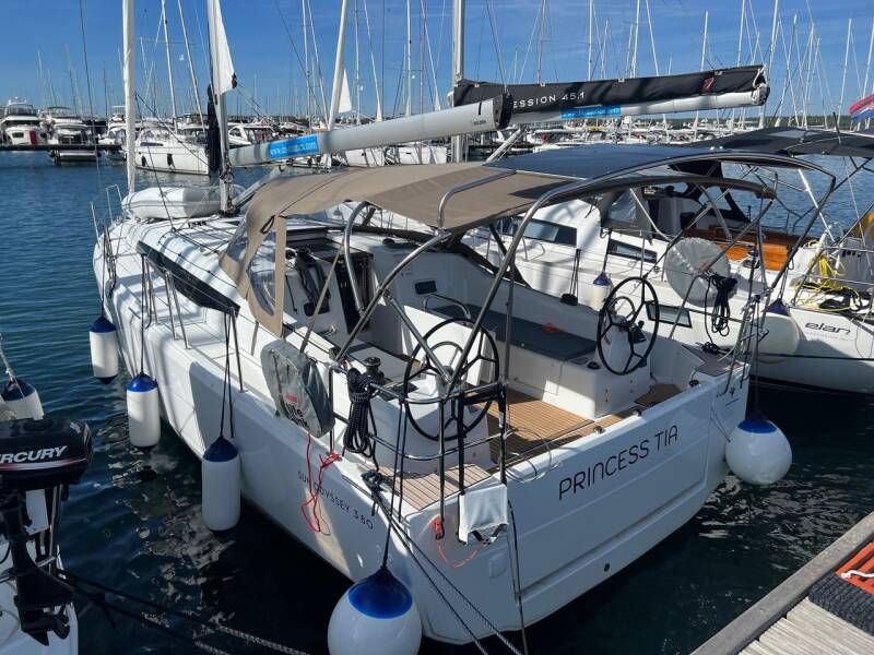 Sun Odyssey 380  | Princess Tia