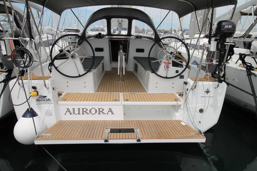 Sun Odyssey 380  | Aurora