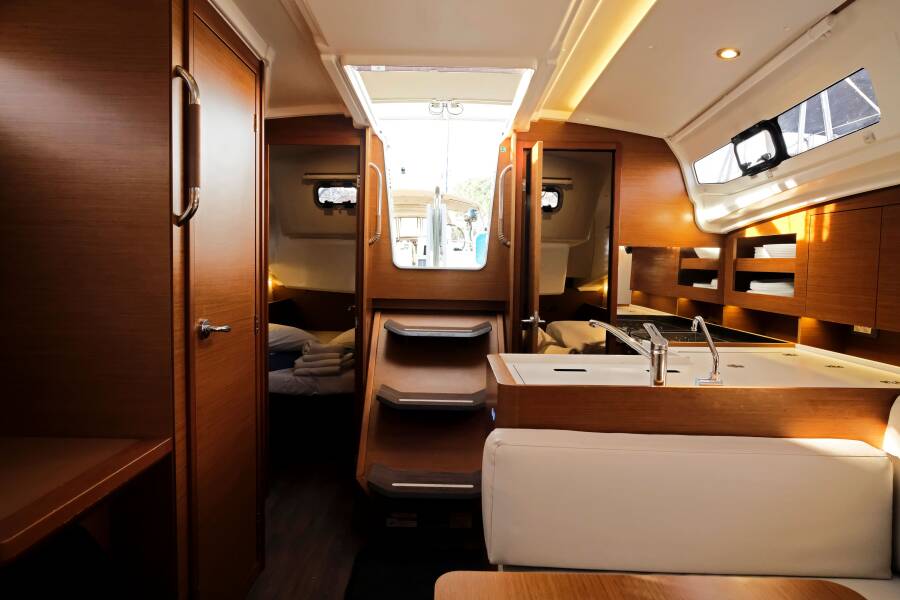 Sun Odyssey 380  | Sea Kiss
