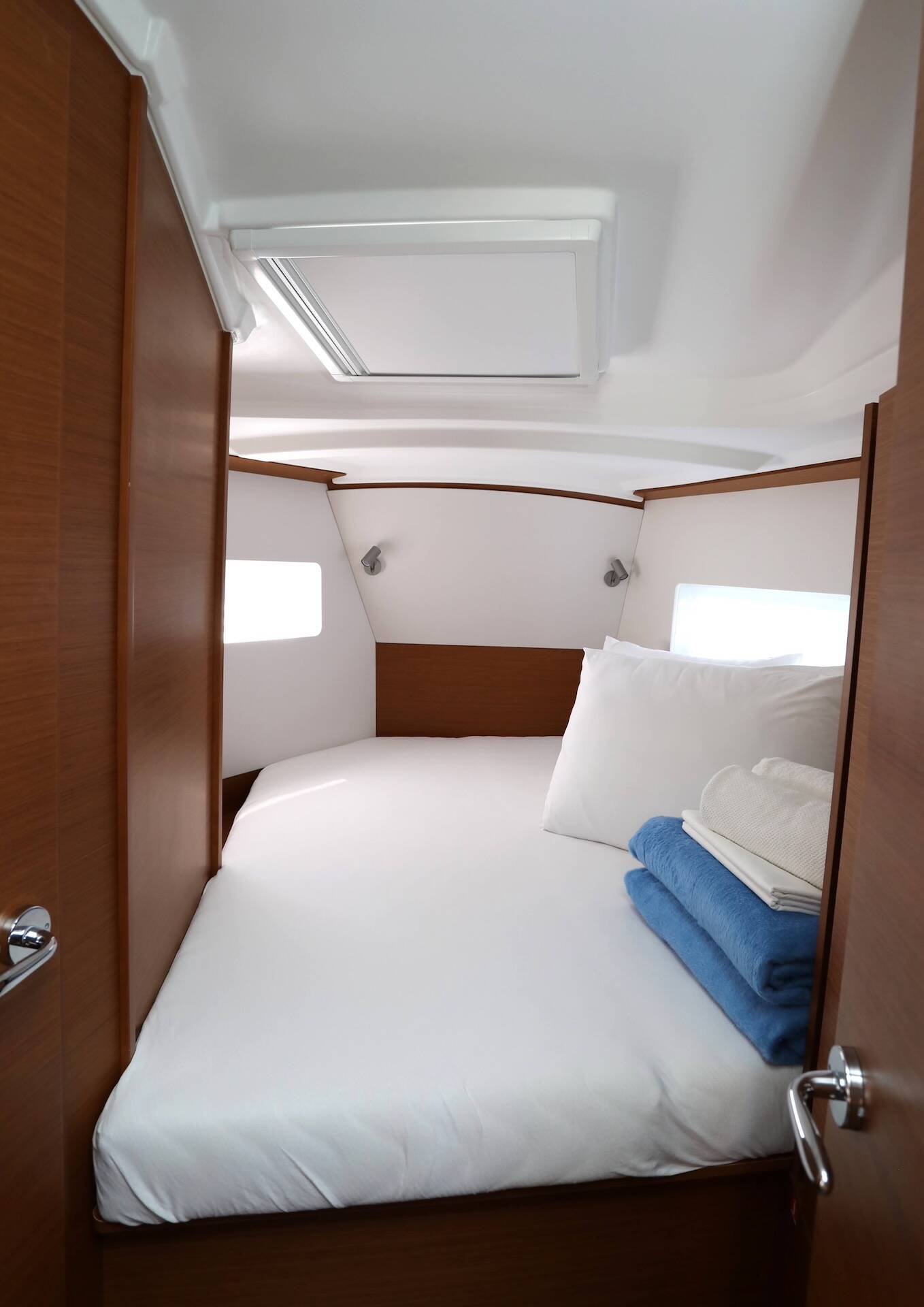 Sun Odyssey 380  | Red Kiss