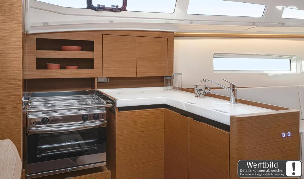 Sun Odyssey 380  | Leo