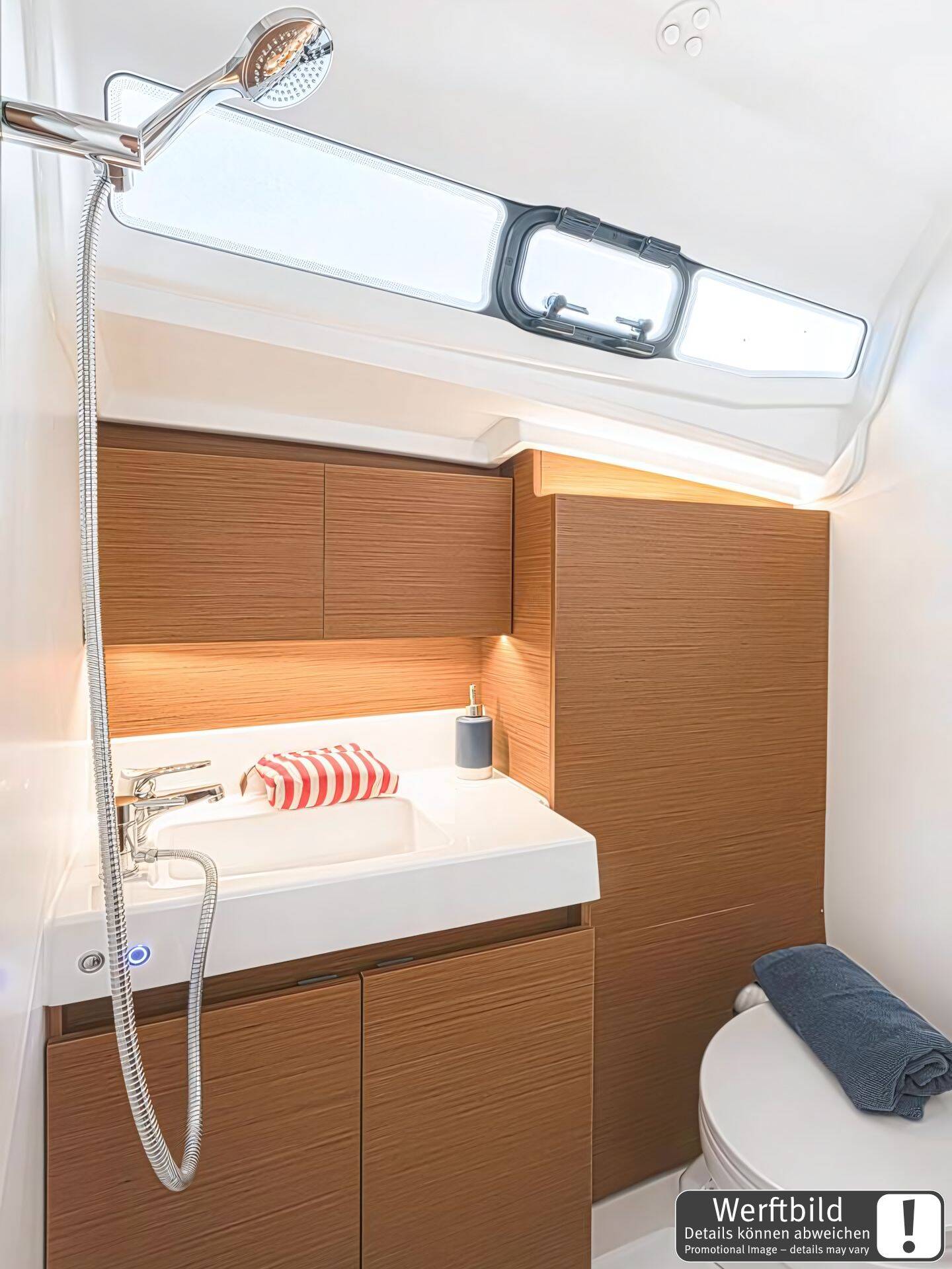 Sun Odyssey 380  | Leo