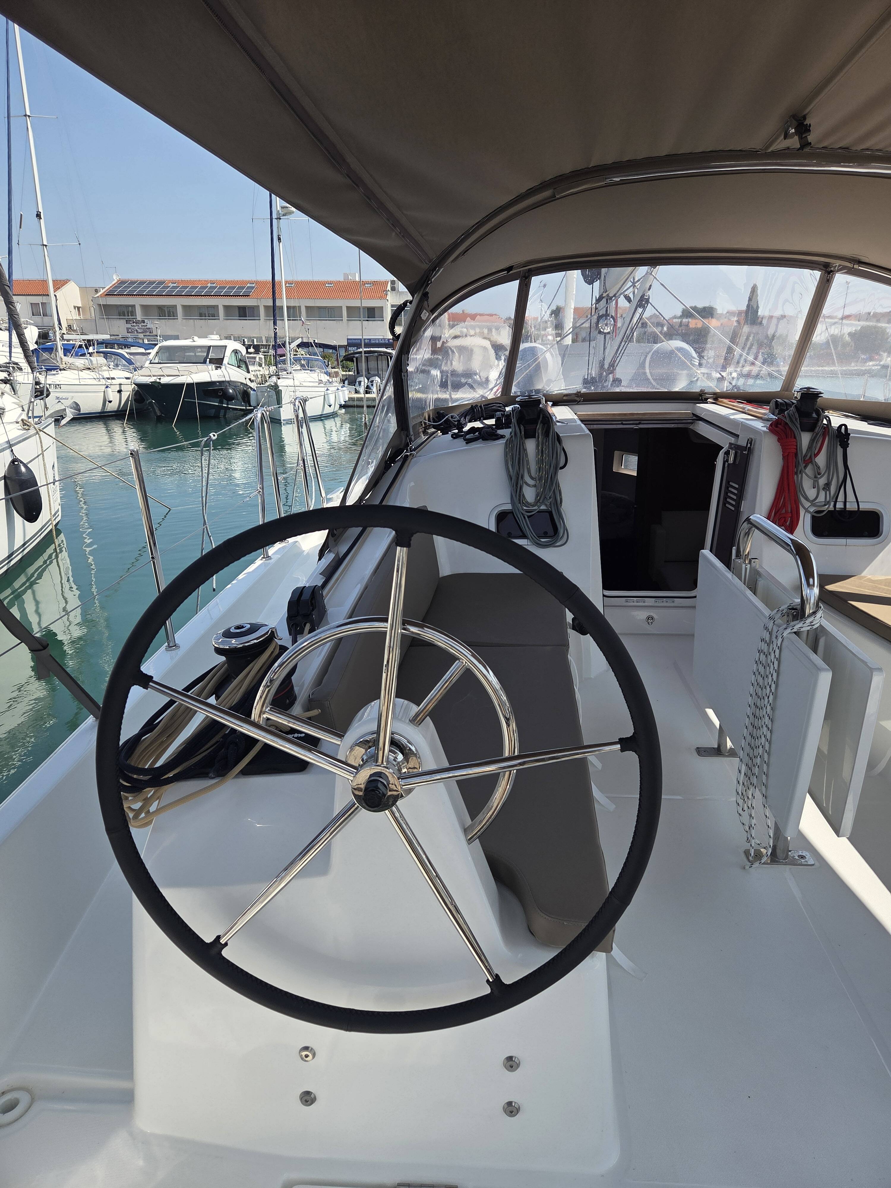 Sun Odyssey 380  | Ancsika