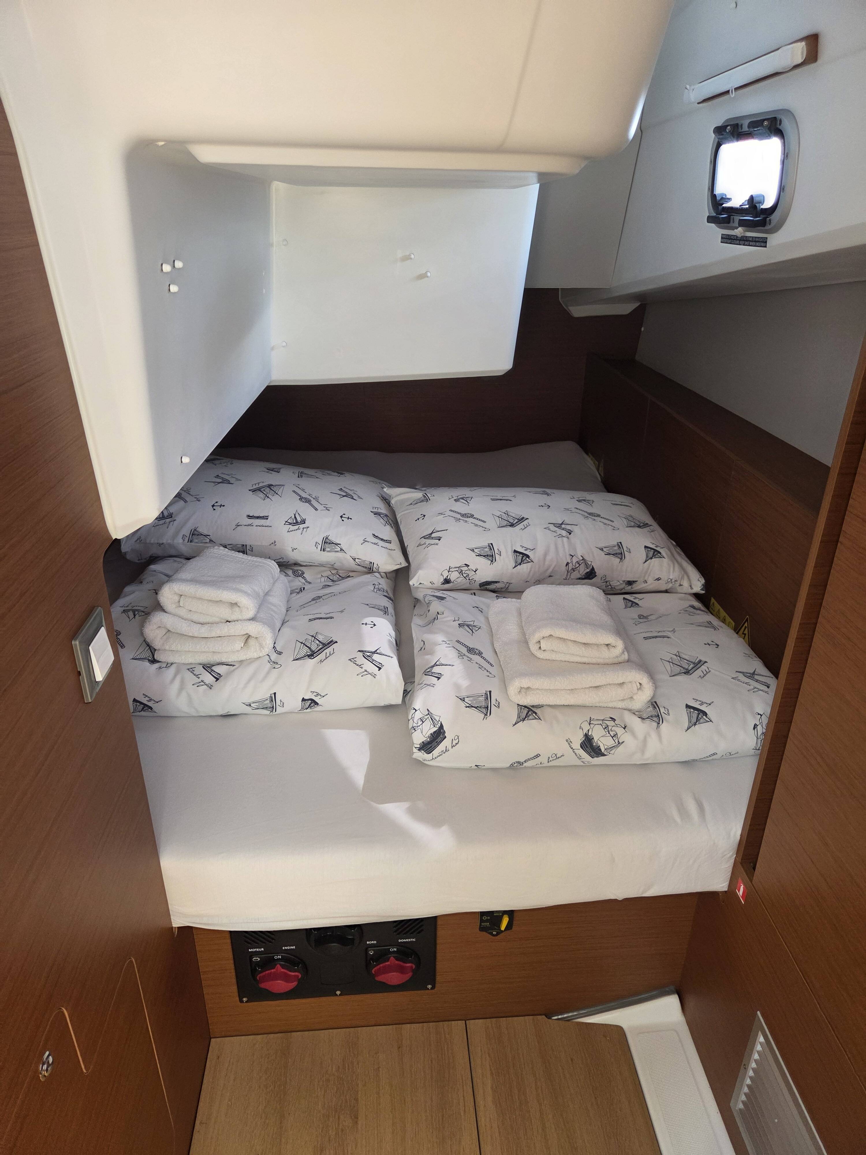Sun Odyssey 380  | Ancsika