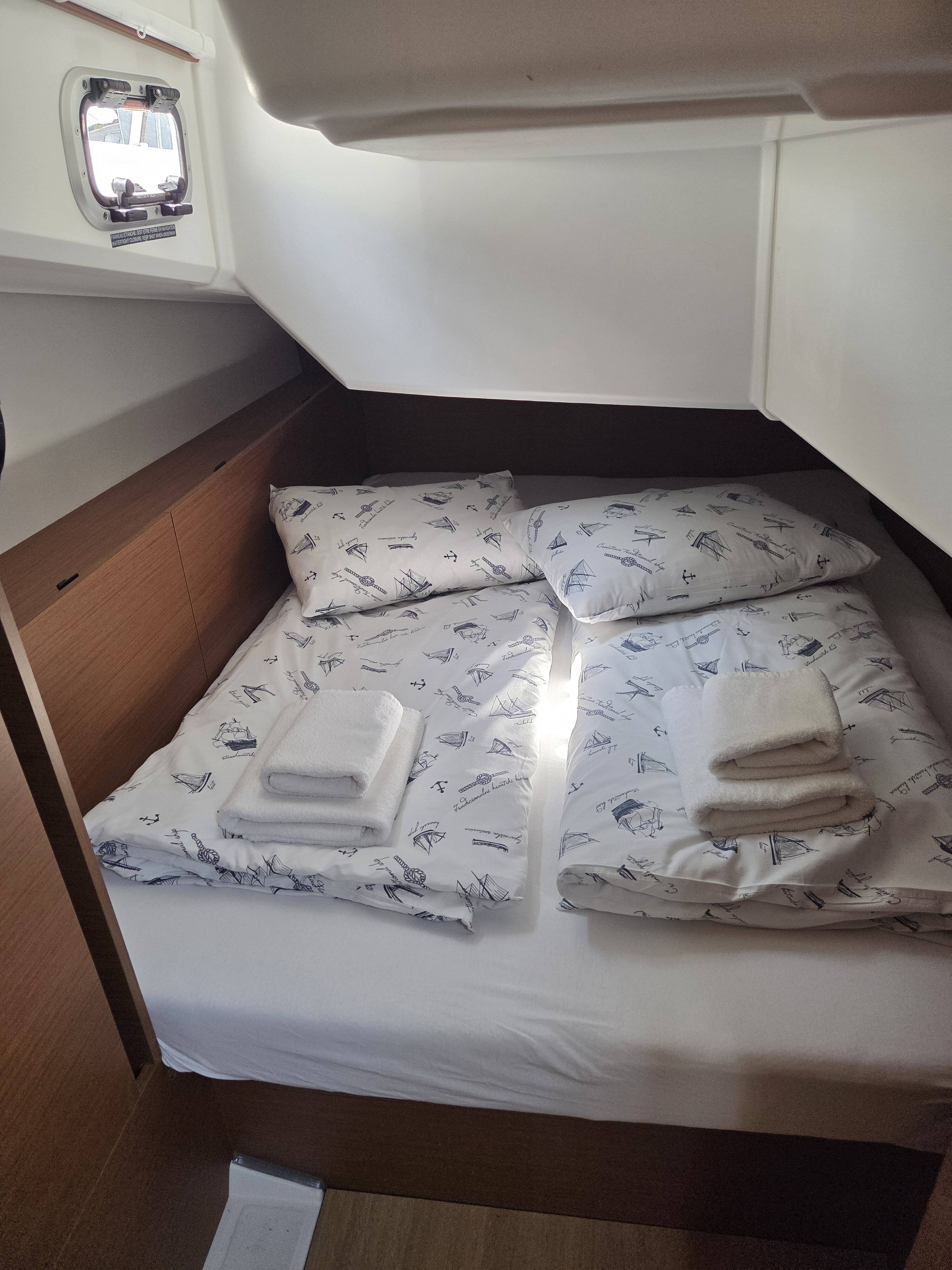 Sun Odyssey 380  | Ancsika