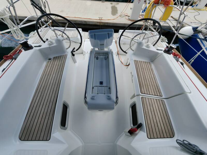 Sun Odyssey 389  | Islanders