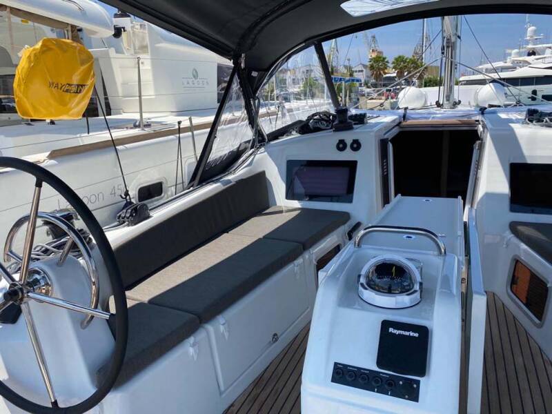 Sun Odyssey 410  | Marelli