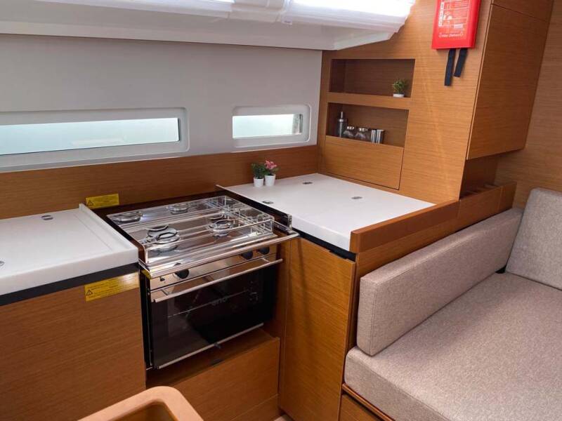 Sun Odyssey 410  | Marelli