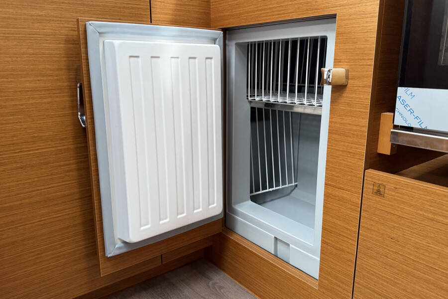 Sun Odyssey 410 | Maral